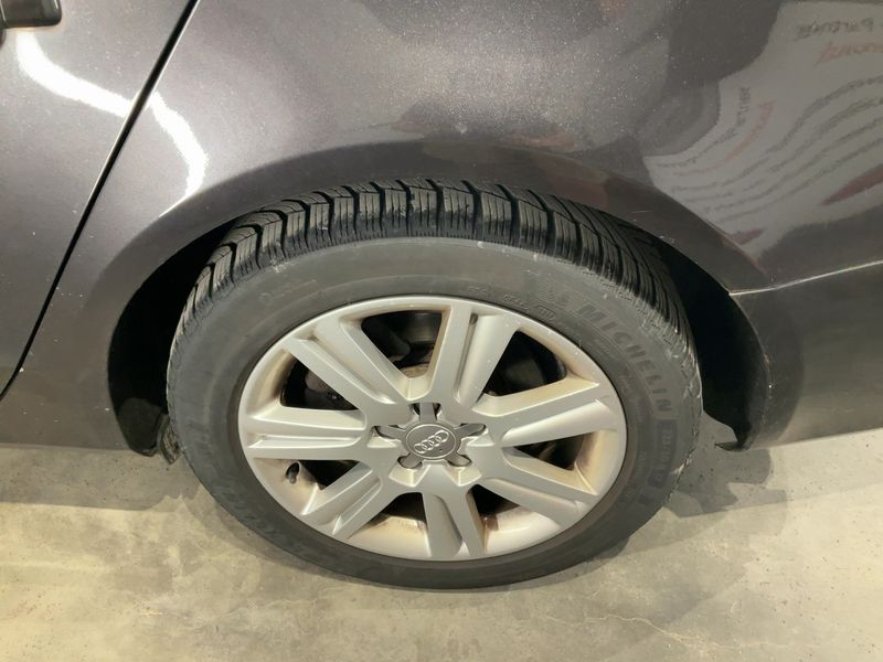 Audi A4 2.0 TFSI quattro Ambiente 2009 – снимка 5