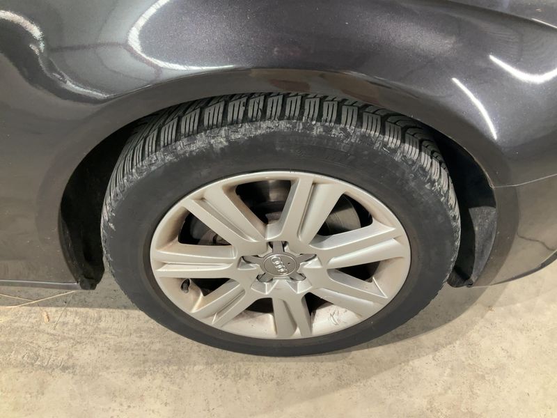 Audi A4 2.0 TFSI quattro Ambiente 2009 – снимка 11