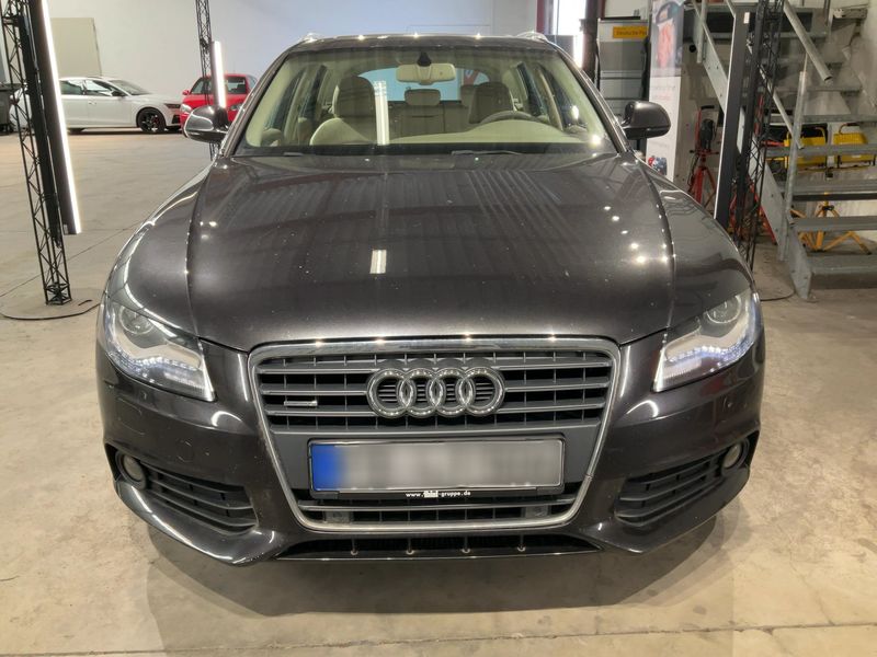 Audi A4 2.0 TFSI quattro Ambiente 2009 – снимка 14