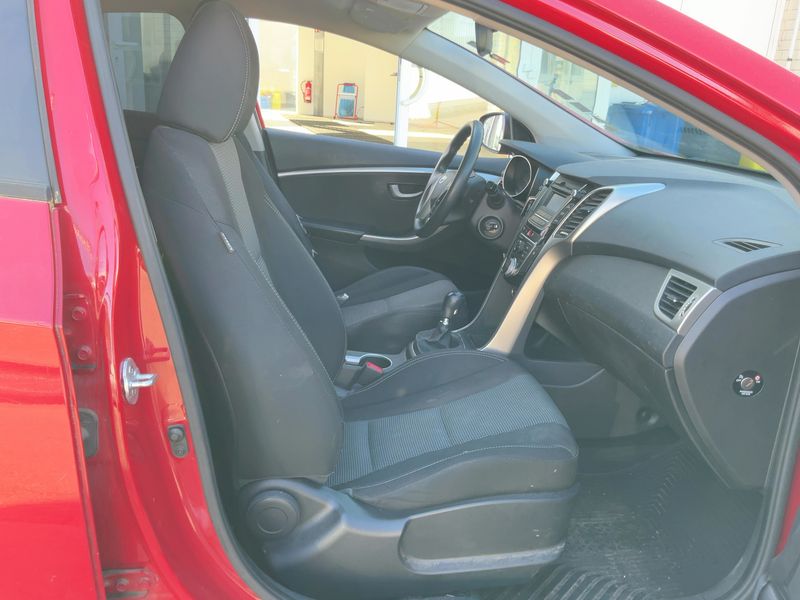 Hyundai i30 1.4 Classic 2013 – снимка 16