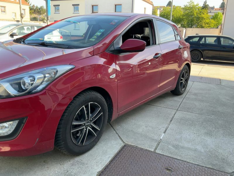 Hyundai i30 1.4 Classic 2013 – снимка 2