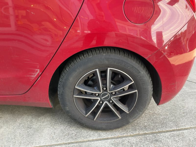Hyundai i30 1.4 Classic 2013 – снимка 5