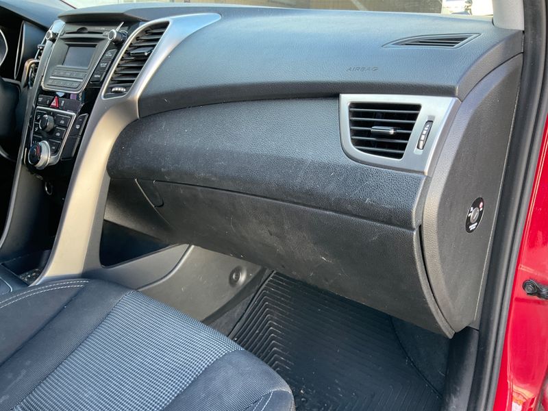 Hyundai i30 1.4 Classic 2013 – снимка 38