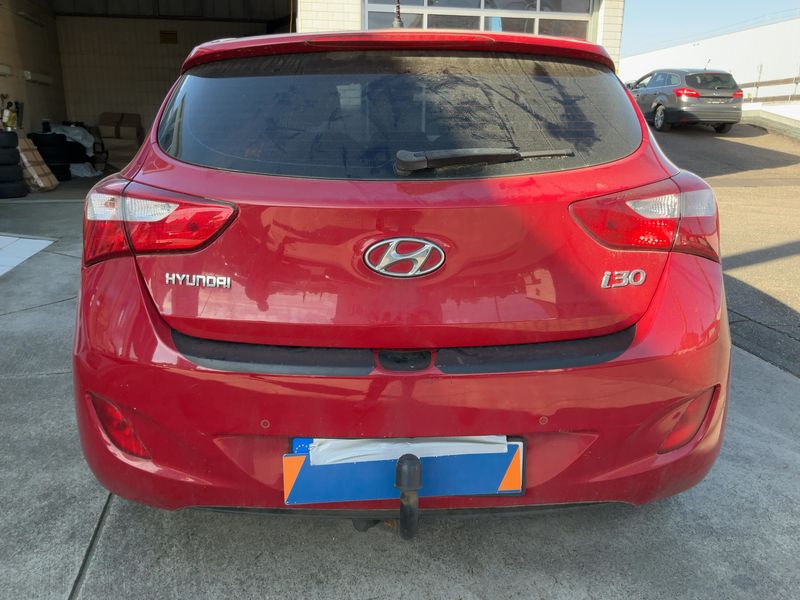 Hyundai i30 1.4 Classic 2013 – снимка 7