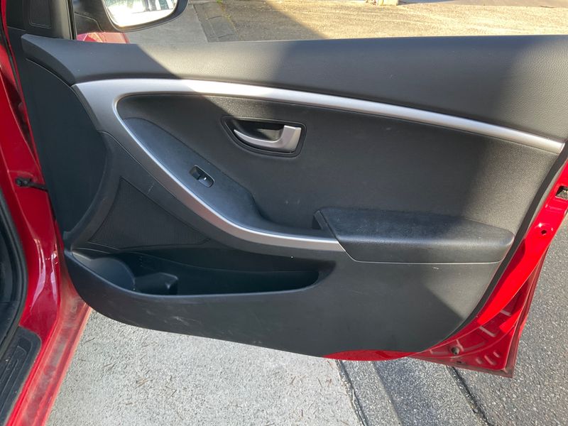 Hyundai i30 1.4 Classic 2013 – снимка 37