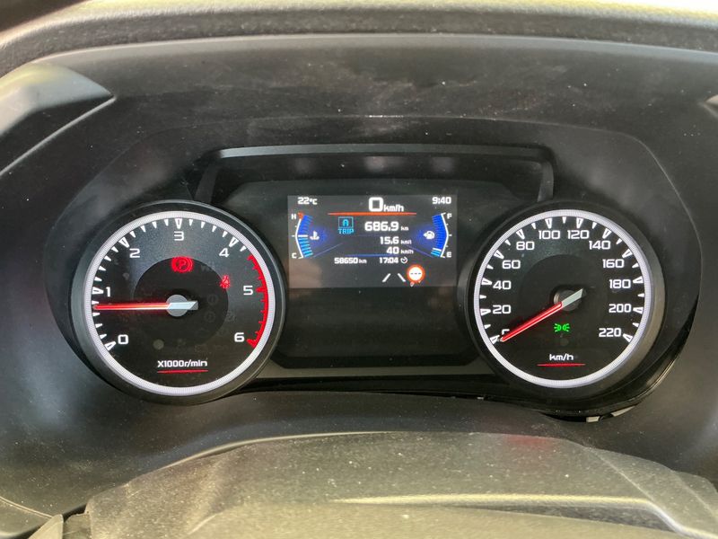 Isuzu D-MAX 1.9 Turbodiesel Double Cab 4WD L 2024 – снимка 18