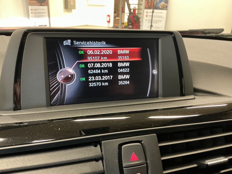 BMW 3er 318d 2015 – снимка 22