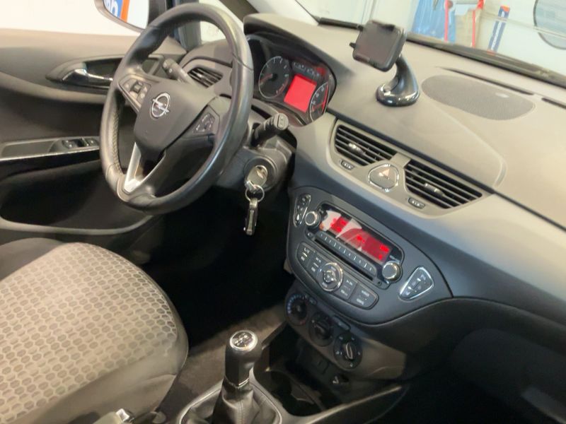 Opel Corsa 1.4 Edition ecoFlex 2015 – снимка 17