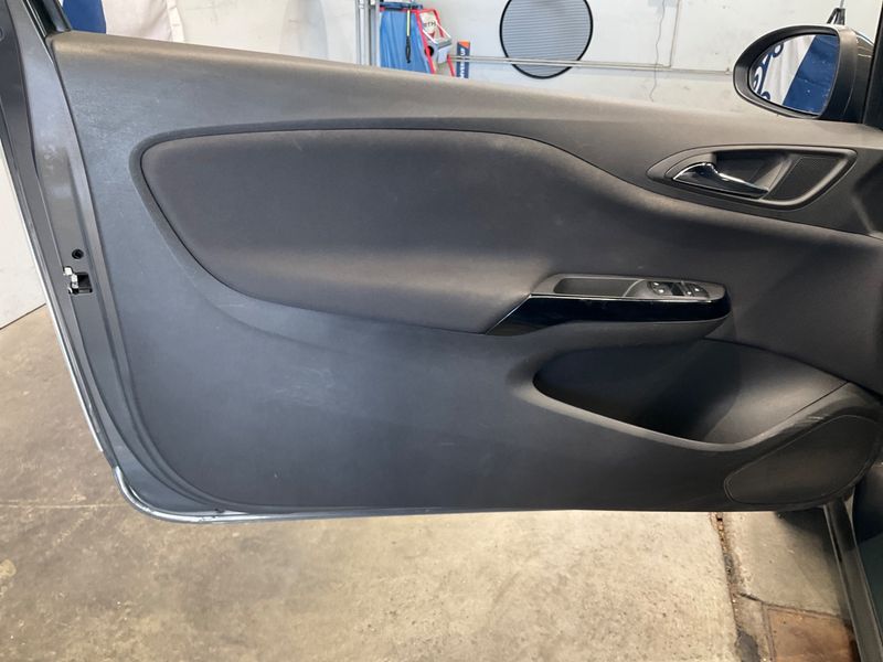 Opel Corsa 1.4 Edition ecoFlex 2015 – снимка 26