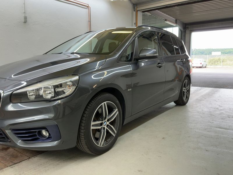 BMW 2er 220d Gran Tourer Sport Line 2015 – снимка 2