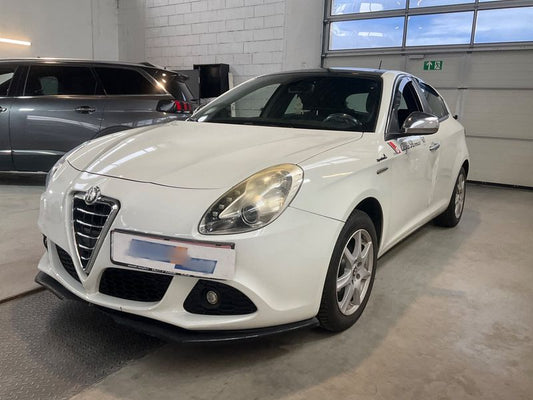 Alfa Romeo Giulietta 1.4 Turbo Distinctive 2010 – снимка 1