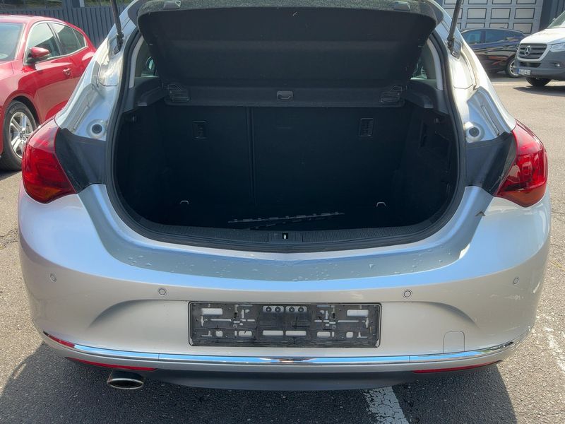 Opel Astra 1.4 Turbo Exklusiv 2014 – снимка 15