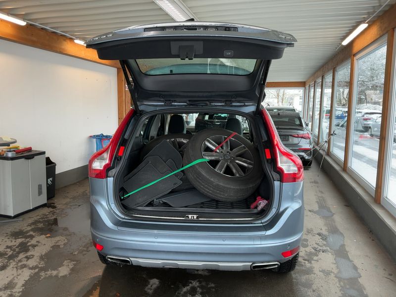 Volvo XC60 2.0 D4 Momentum 2WD 2016 – снимка 16