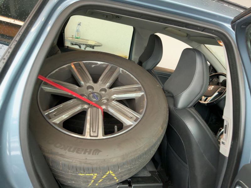 Volvo XC60 2.0 D4 Momentum 2WD 2016 – снимка 20