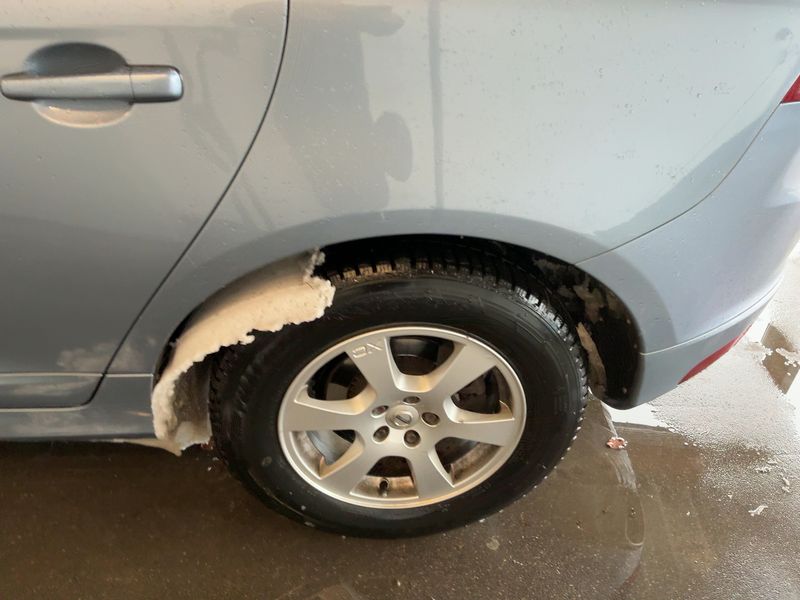 Volvo XC60 2.0 D4 Momentum 2WD 2016 – снимка 5