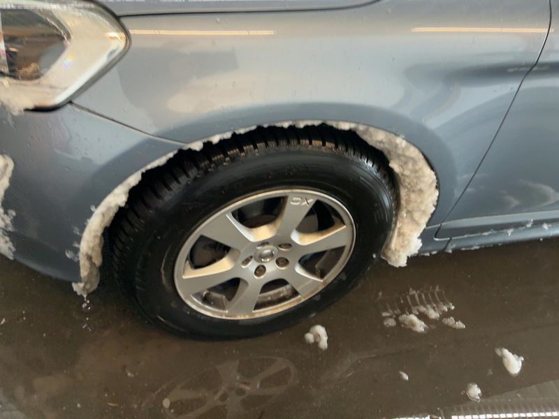 Volvo XC60 2.0 D4 Momentum 2WD 2016 – снимка 3