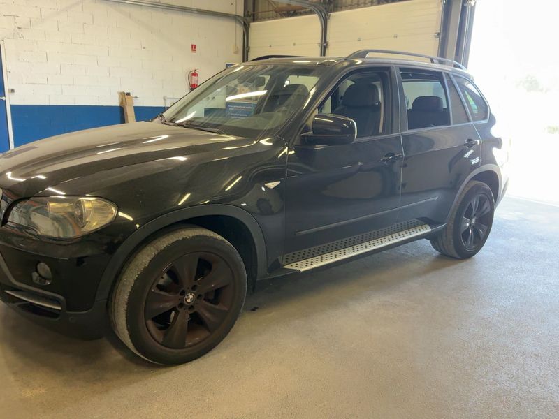 BMW X5 xDrive 30d Luxe 2009 – снимка 2