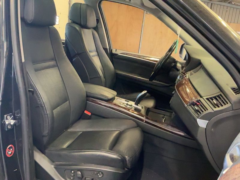 BMW X5 xDrive 30d Luxe 2009 – снимка 16