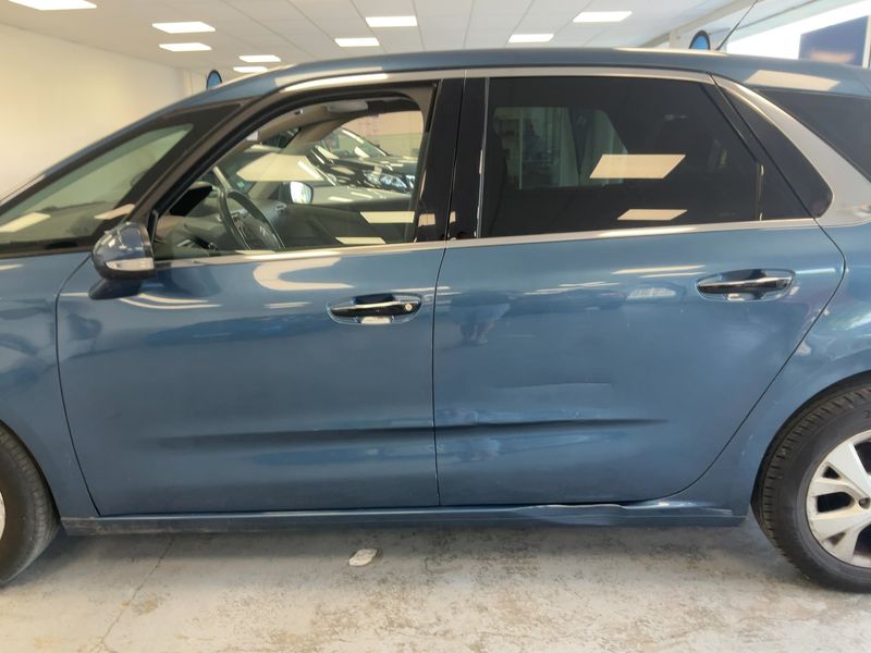 Citroen C4 Picasso 1.2 PureTech Feel 2016 – снимка на щета