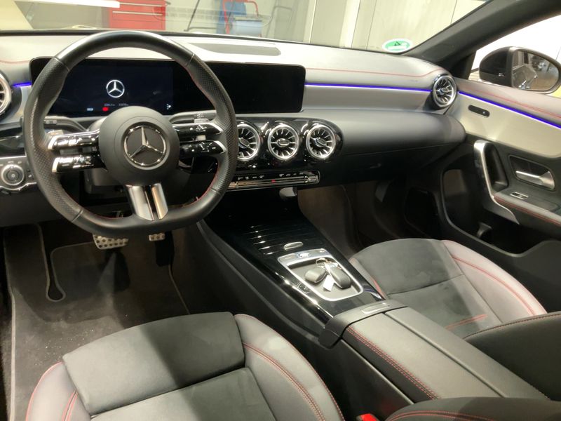 Mercedes-Benz CLA-Klasse CLA 180 Shooting Brake Mild-Hybrid AMG Line 2024 – снимка 17