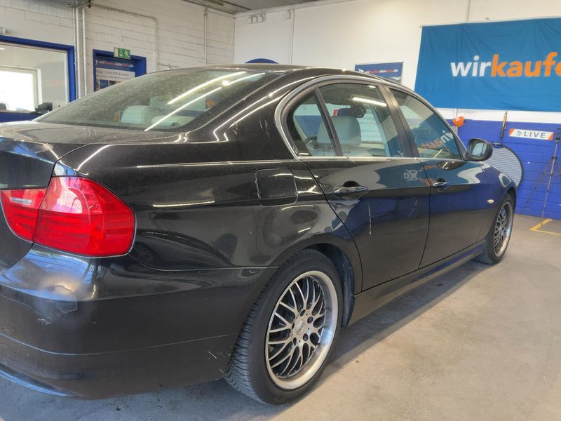 BMW 3er 325i 2011 – снимка 8