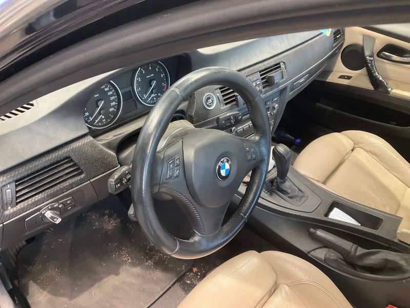 BMW 3er 325i 2011 – снимка 23