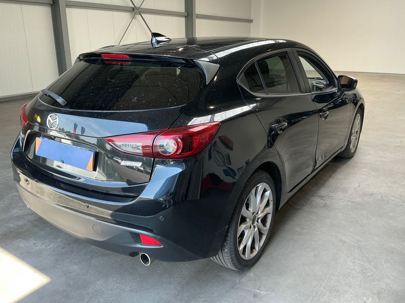 Mazda 3 2.2 Turbodiesel Dynamique 2015 – снимка 2