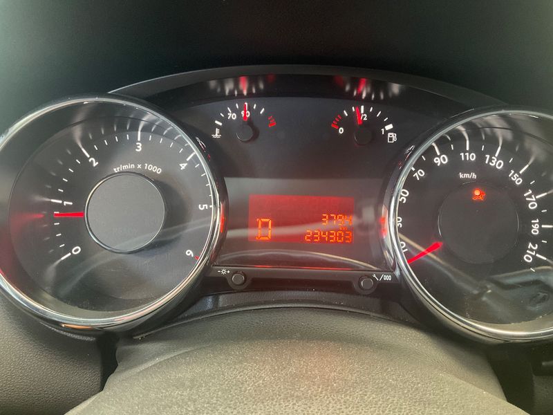 Peugeot 3008 1.6 Blue-HDi Business-Line 2015 – снимка 18