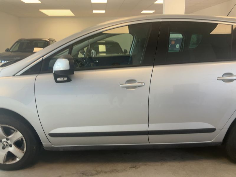 Peugeot 3008 1.6 Blue-HDi Business-Line 2015 – снимка 4