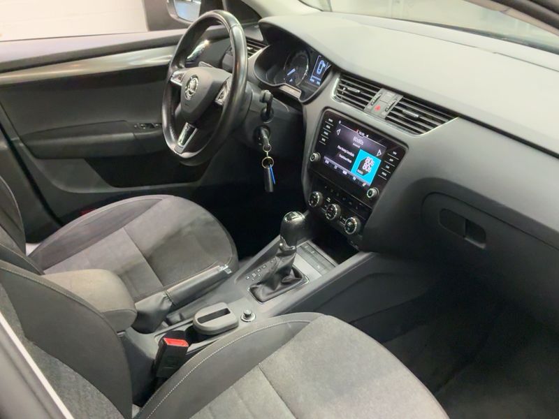 Skoda Octavia 2.0 TDI Soleil 2019 – снимка 16