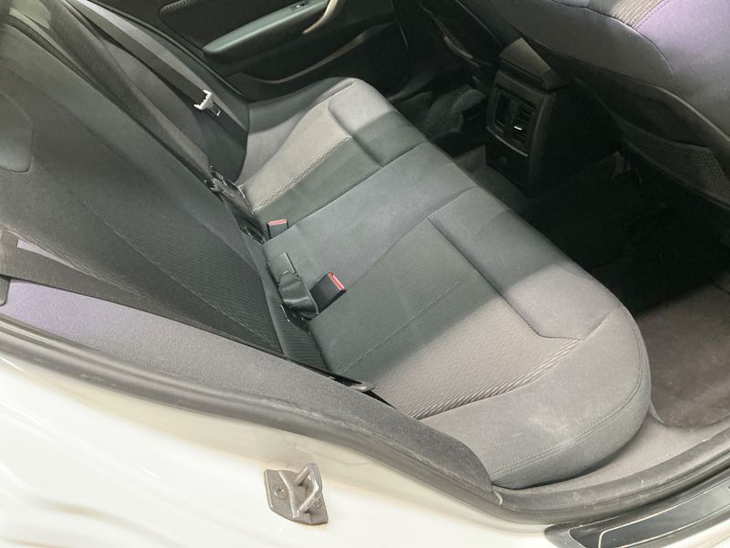 BMW 1er 116d EfficientDynamics Edition 2013 – снимка на щета 34