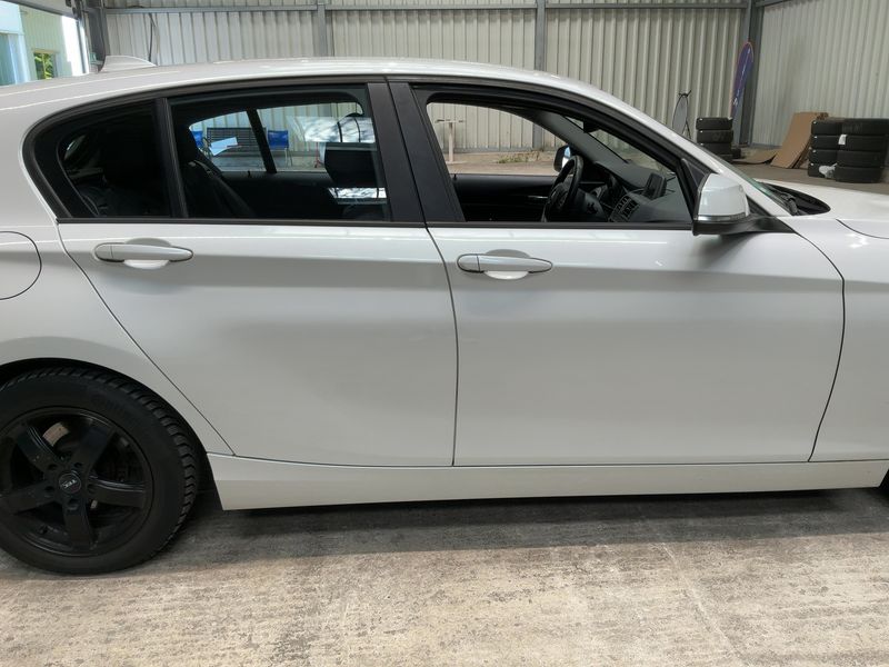 BMW 1er 116d EfficientDynamics Edition 2013 – снимка на щета 10