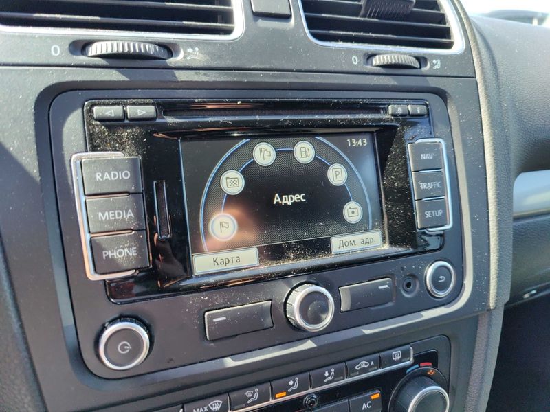 Volkswagen Golf VI 1.6 TDI 2012 – снимка 13