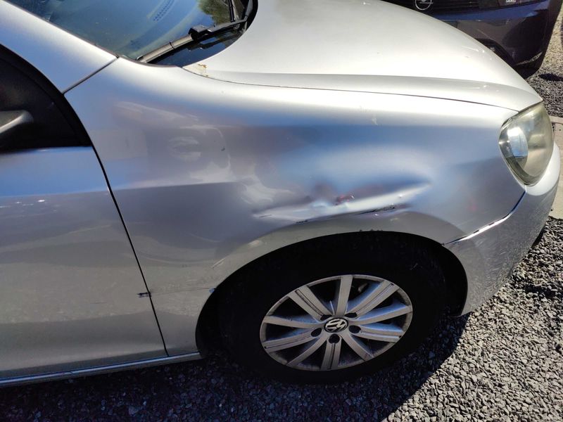 Volkswagen Golf VI 1.6 TDI 2012 – снимка 21