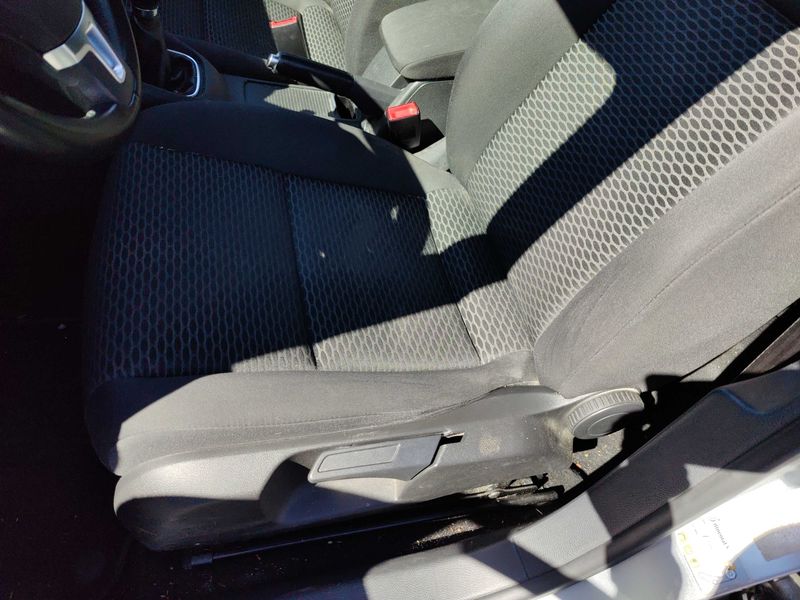 Volkswagen Golf VI 1.6 TDI 2012 – снимка 33
