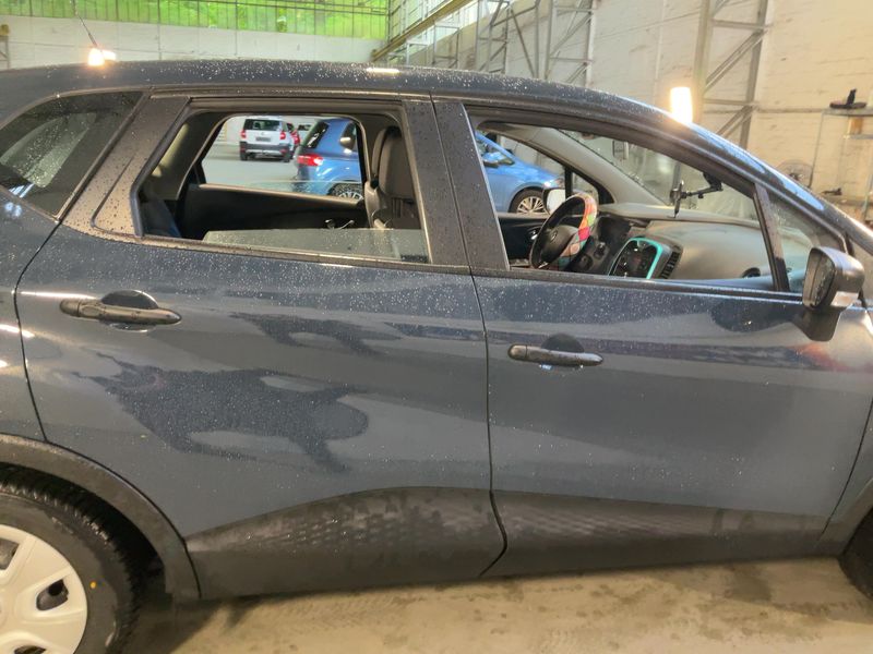Renault Captur 0.9 Energy Expression 2013 – снимка 10