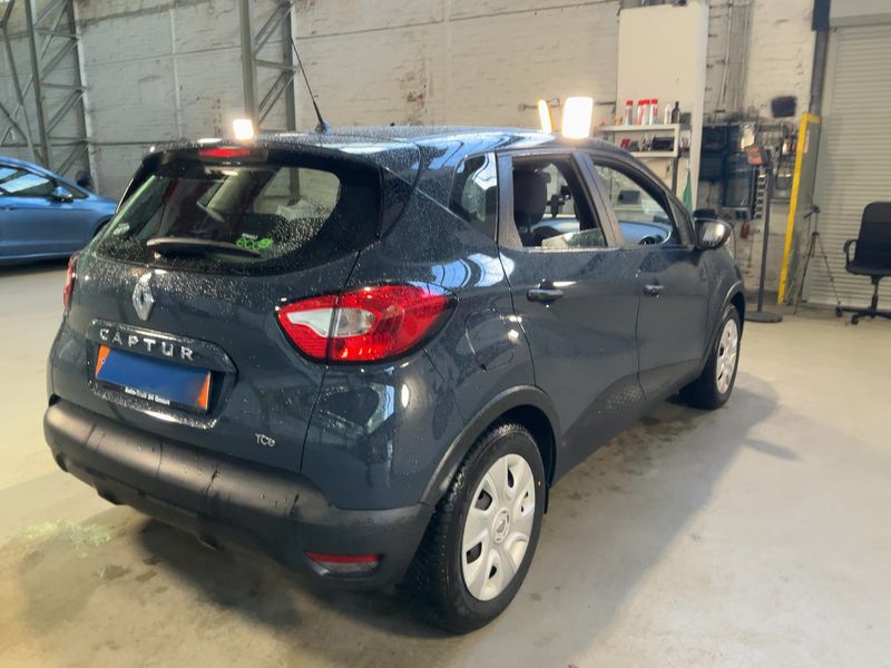 Renault Captur 0.9 Energy Expression 2013 – снимка 8