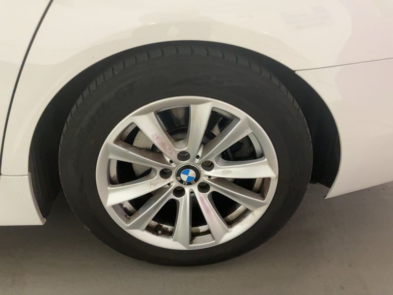BMW 5er 520d 2015 – снимка 16