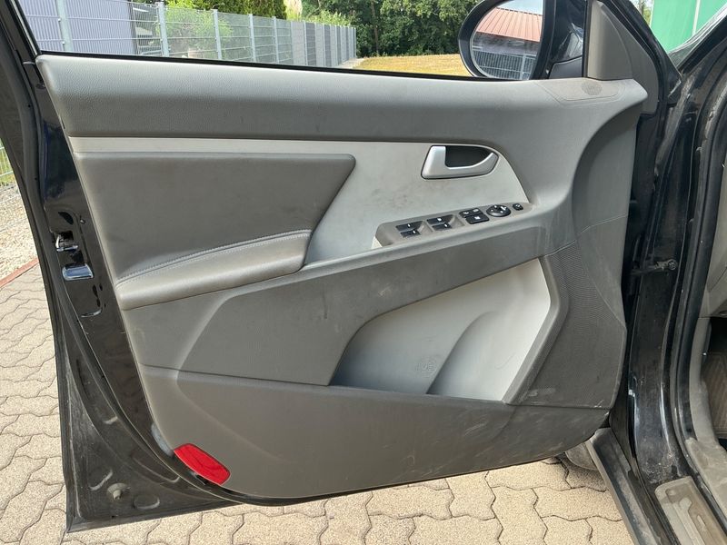 Kia Sportage 1.7 CRDi Vision 2WD 2013 – снимка 32
