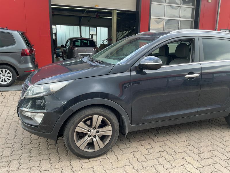Kia Sportage 1.7 CRDi Vision 2WD 2013 – снимка 2