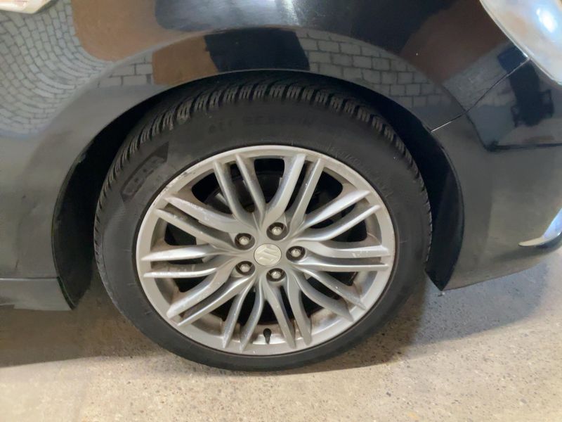 Suzuki Kizashi 2.4 Sport 4x4 2012 – снимка 11