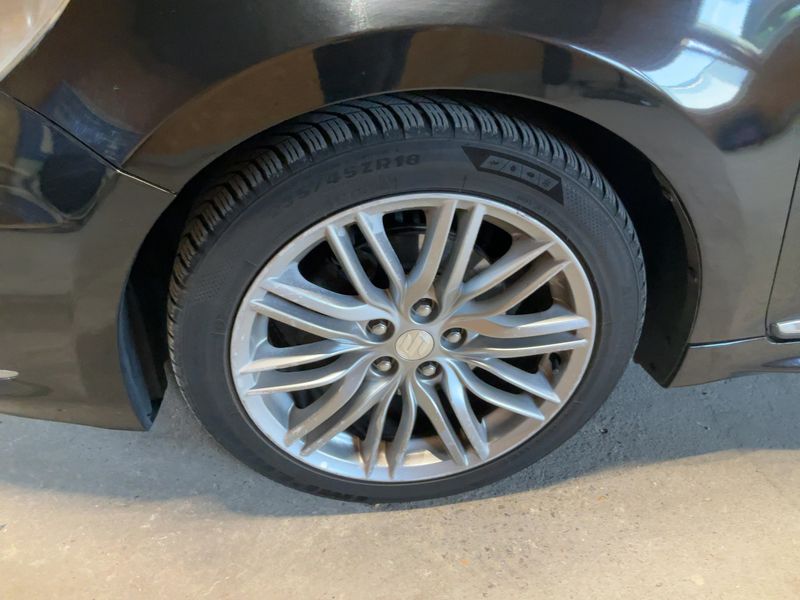 Suzuki Kizashi 2.4 Sport 4x4 2012 – снимка 3