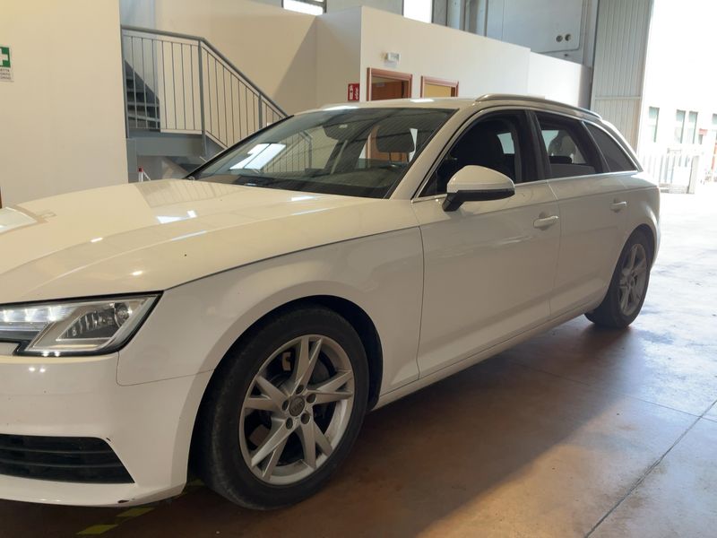 Audi A4 2.0 TDI Sport 2016 – снимка 2