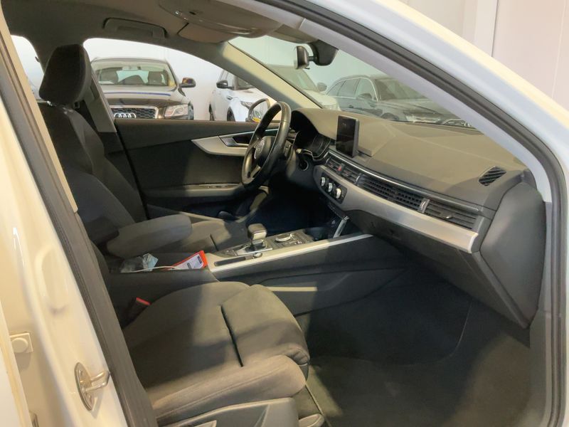 Audi A4 2.0 TDI Sport 2016 – снимка 16