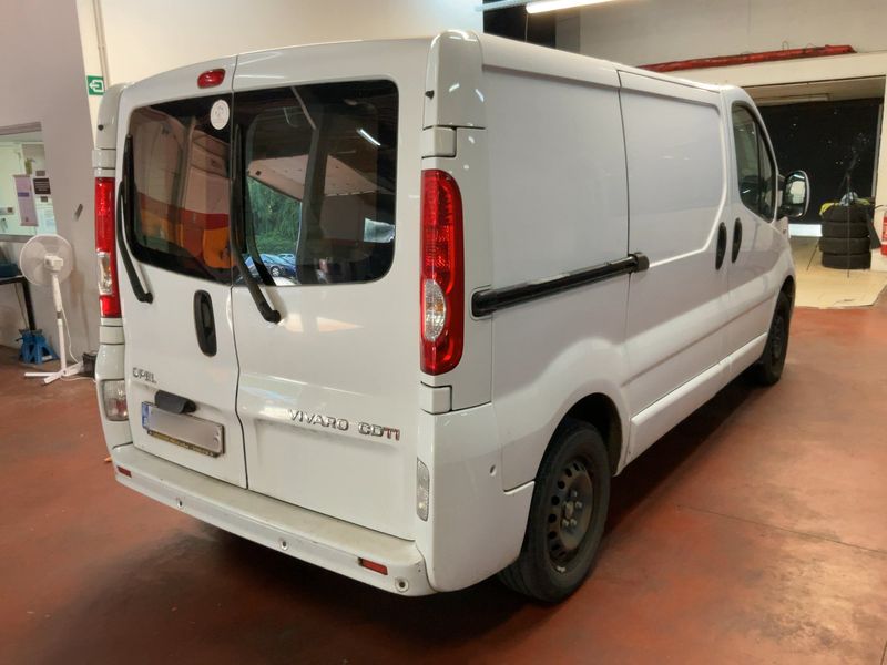 Opel Vivaro 2.0 CDTI Kasten L1H1 2,7t 2014 – снимка 8