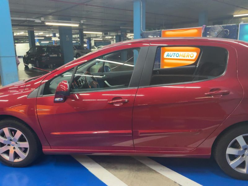 Peugeot 308 1.6 HDi Sportium 2011 – снимка 4