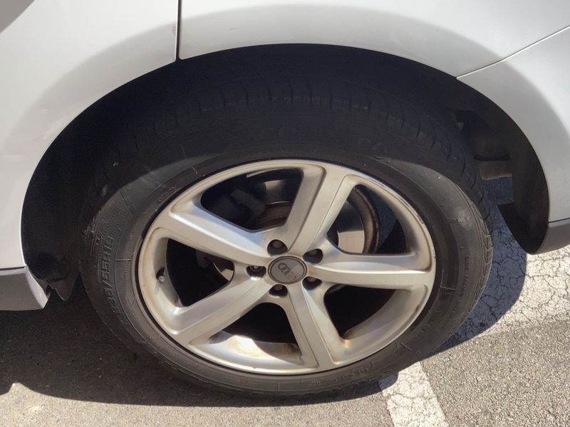 Audi Q5 2.0 TDI quattro 2010 – снимка 5