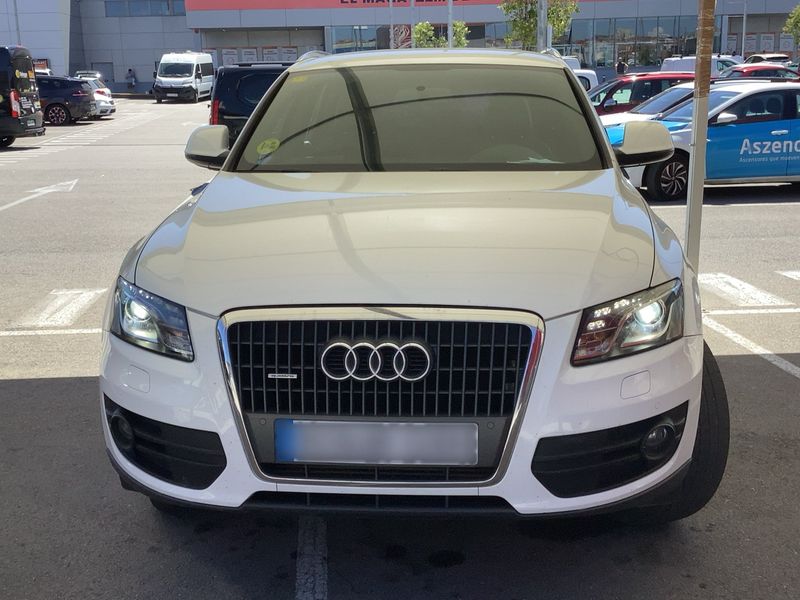 Audi Q5 2.0 TDI quattro 2010 – снимка 14
