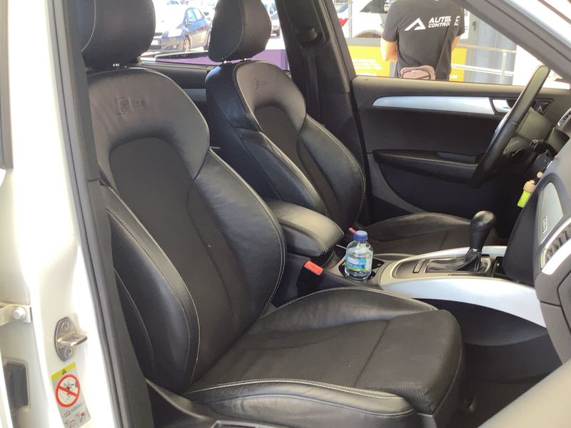 Audi Q5 2.0 TDI quattro 2010 – снимка 16