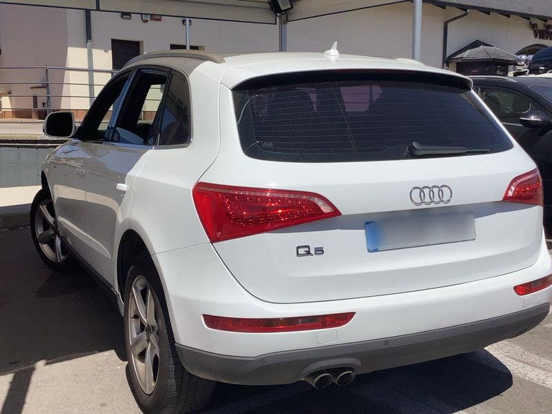Audi Q5 2.0 TDI quattro 2010 – снимка 6